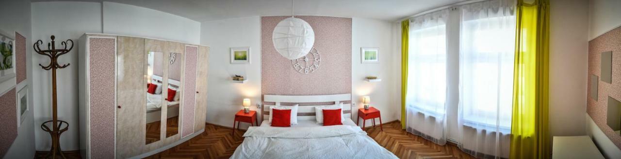 Spacious Stylish Apartment In Old Town Sibiu Buitenkant foto